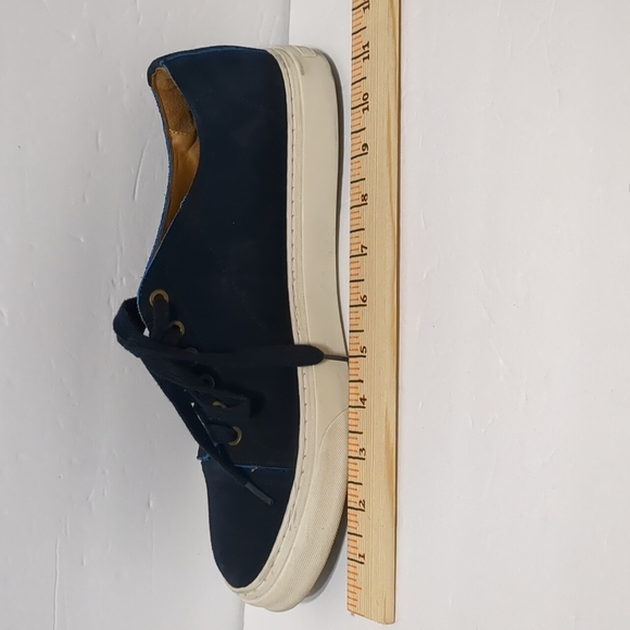 Vince Camuto dark Blue Leather laces shoes Sneakers men size 9.5 - Picture 9 of 9